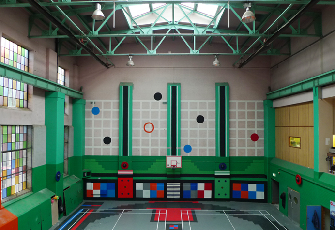 Hall with green and red painted walls
